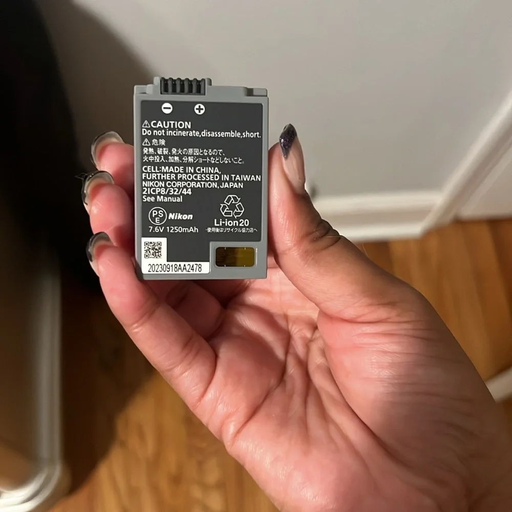BRAND NEW FRESH OUT OF THE BOX EN-EL25a battery used to power mirrorless cameras